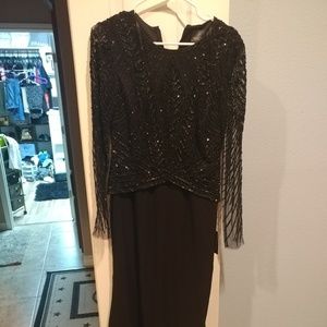 Adriana Papell long black beaded dress size 6 NWT