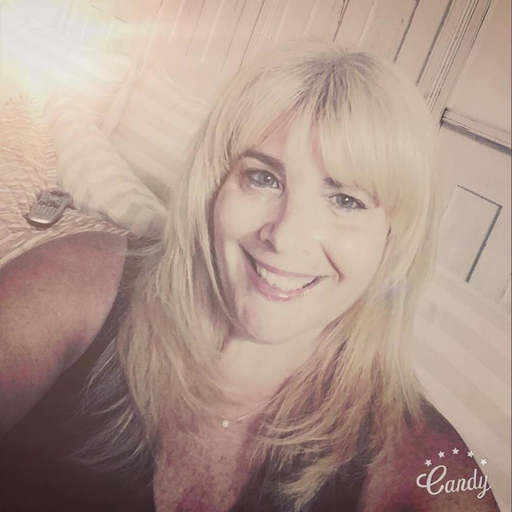 Meet your Posher, Debbie