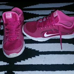 pink nikes