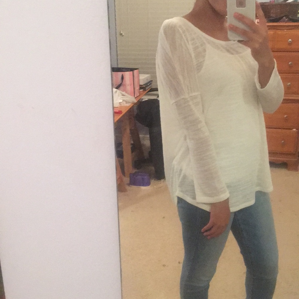 Long sleeve, light weight sweater