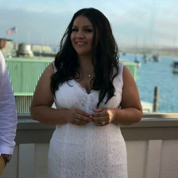 Meet your Posher, Angie - Picture 1 of 1