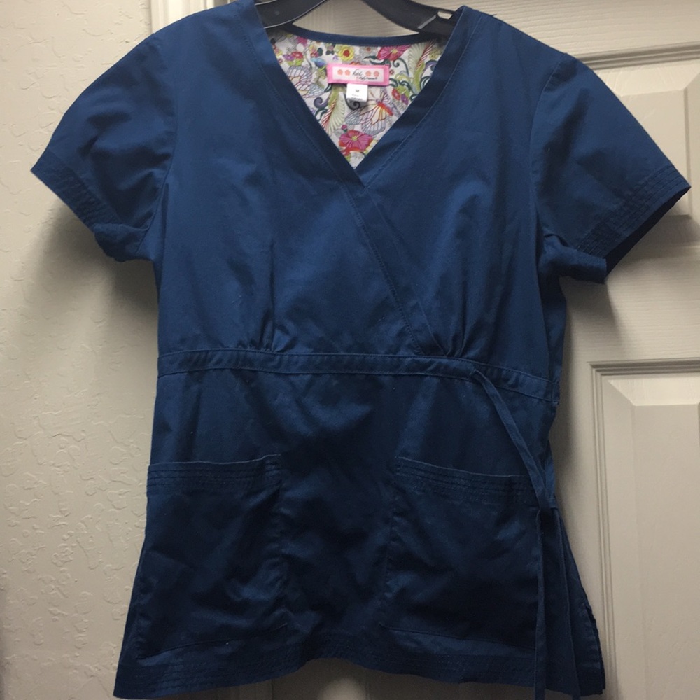 Koi Caribbean mock wrap scrub