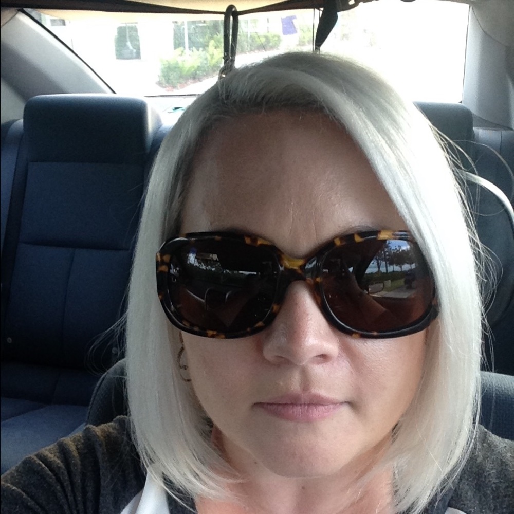 Meet your Posher, Maria