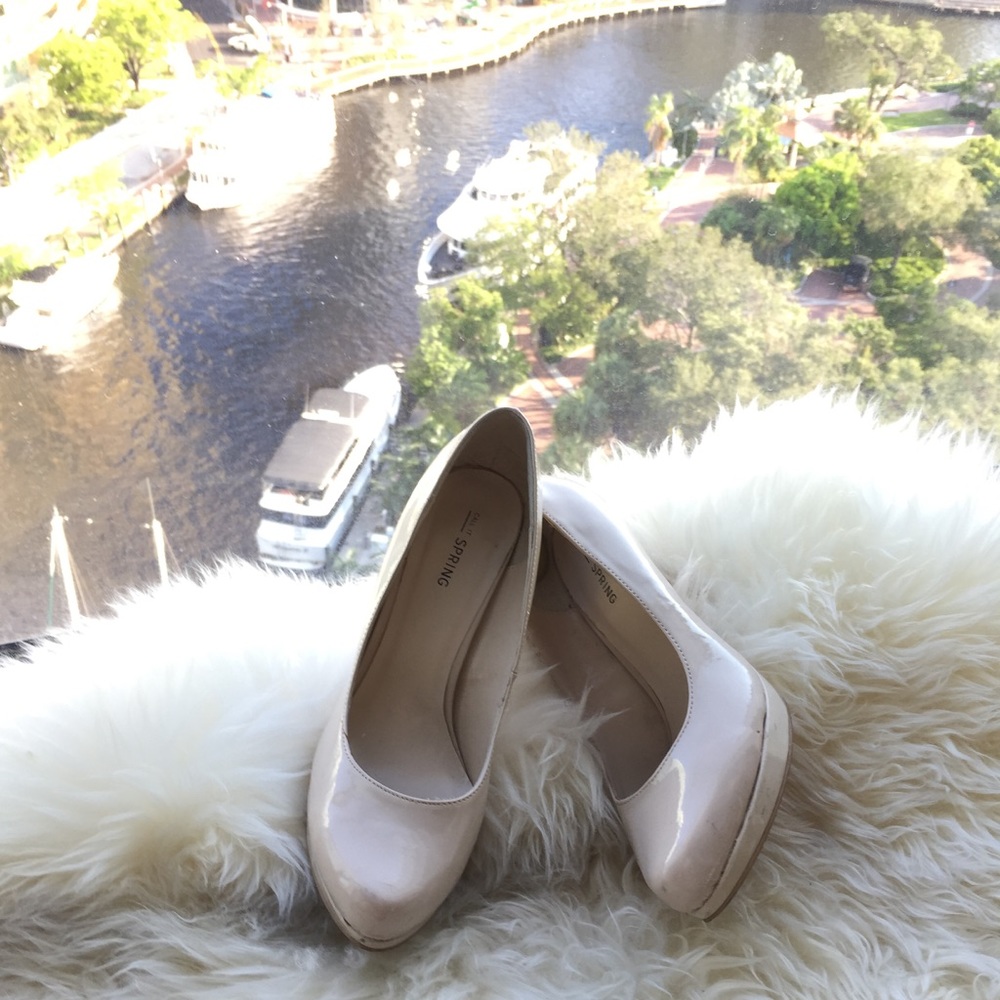 CLASSIC NUDE pumps