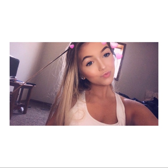 Meet the Posher Other - Meet your Posher, Abigale