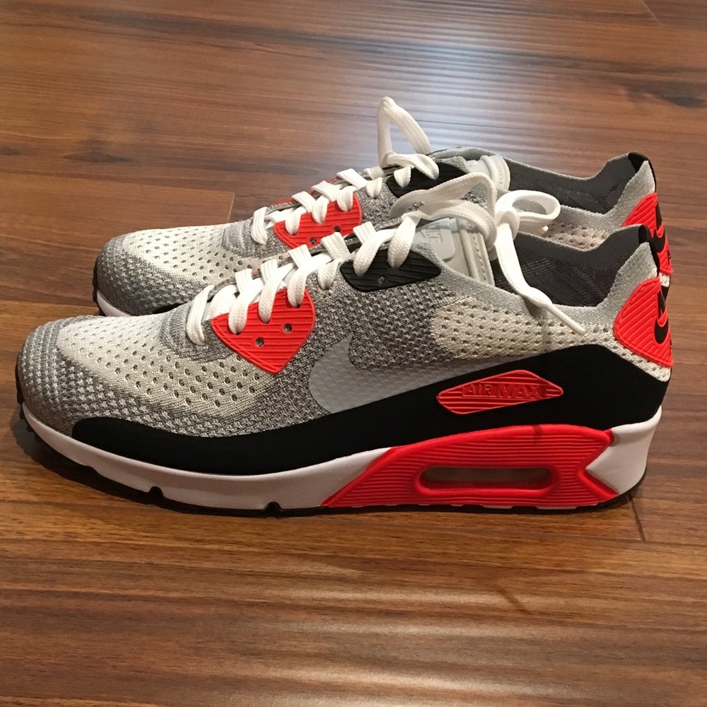 Brandnew authentic Nike Airmax 90 flyknit infrared