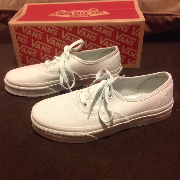 Authentic Vans - Picture 2 of 4