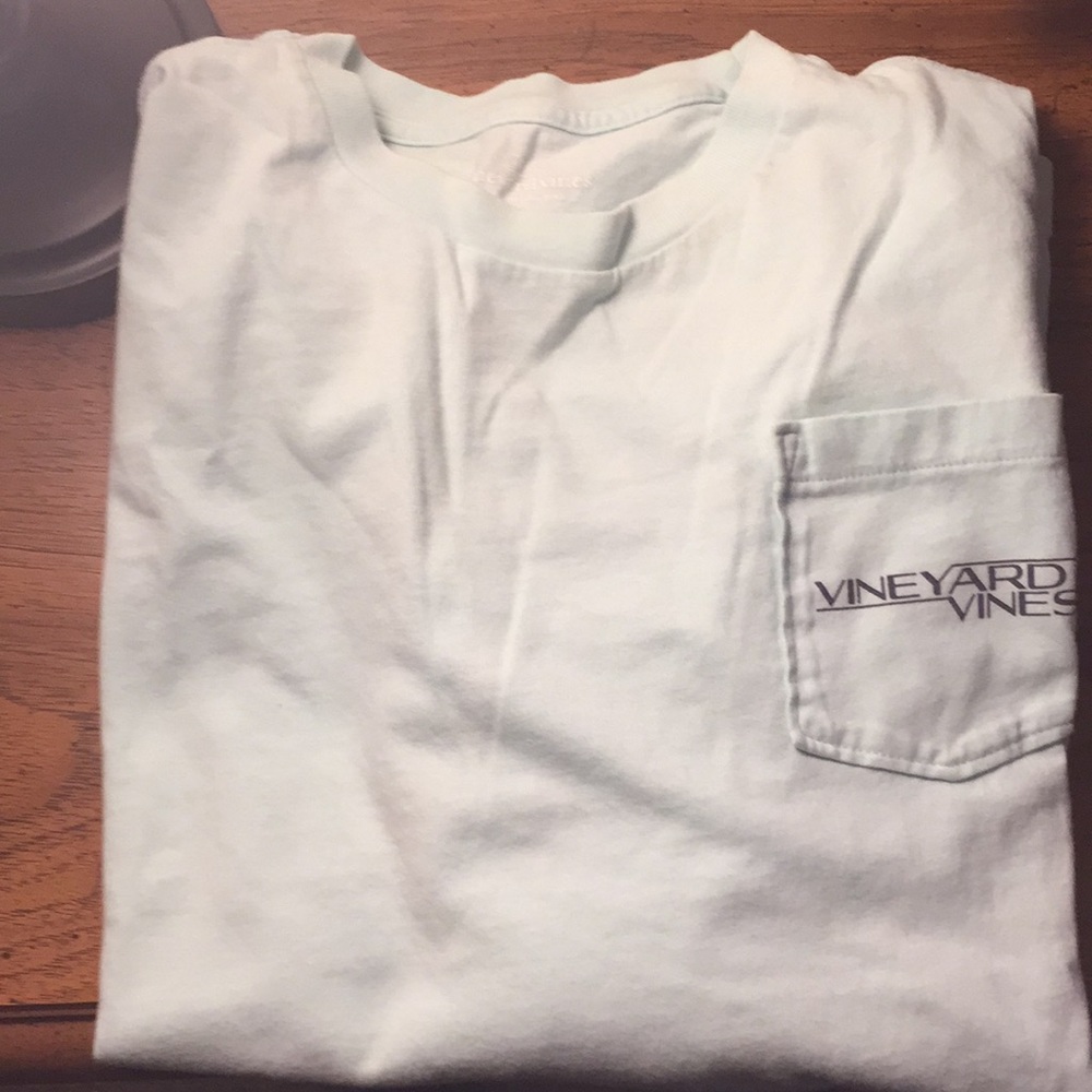 ***Flash Sale***Vineyard Vines long sleeve tshirt