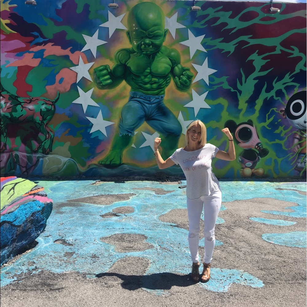 Meet your Posher, Caitlin