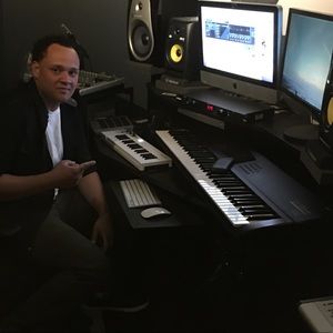 Meet your Posher, Carlos