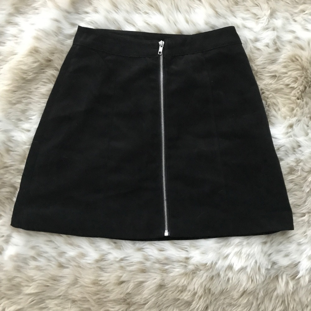 Zip-up Black Mini Skirt