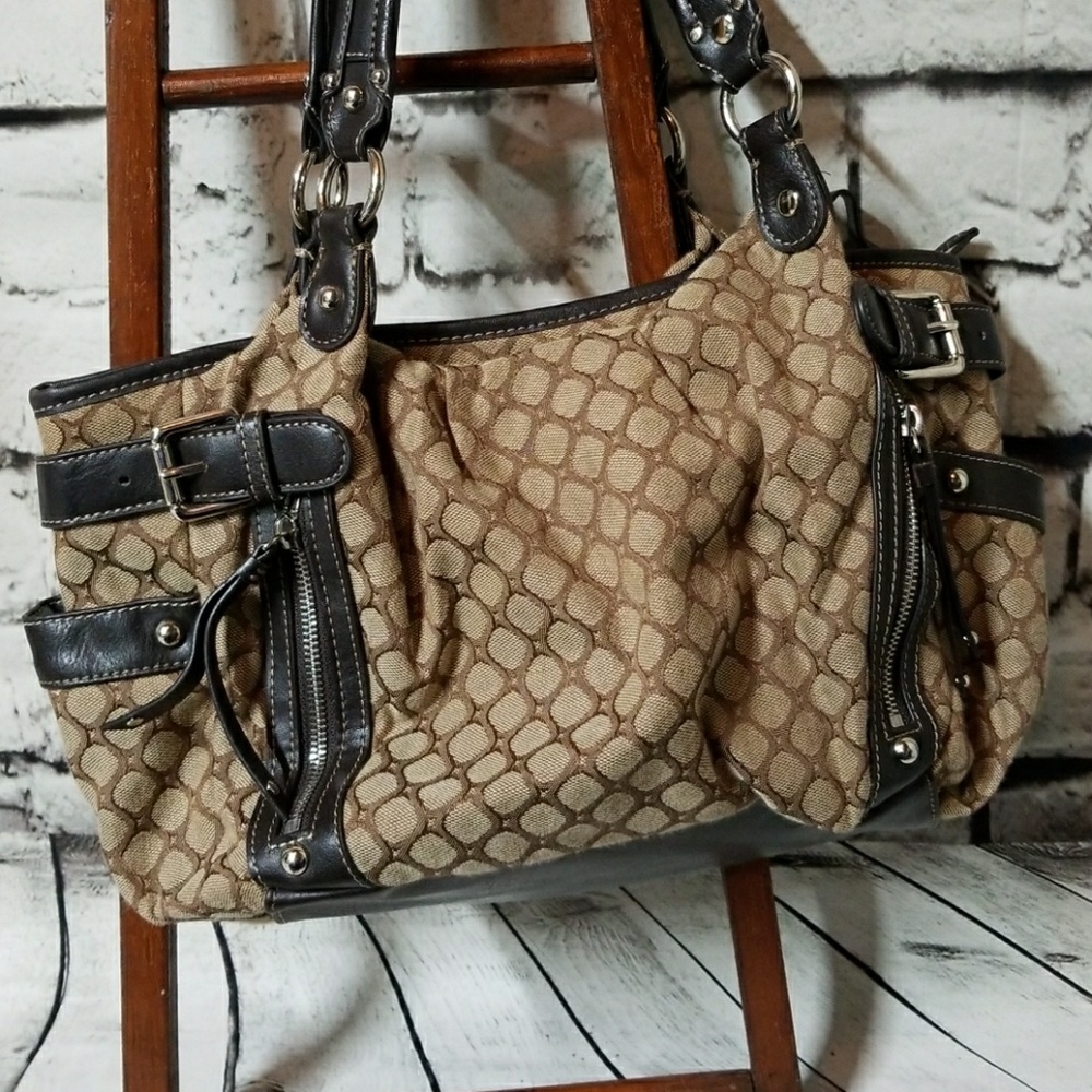 Nine west shoulder purse. Brown