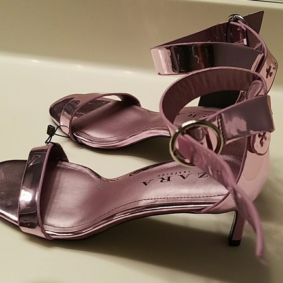 Sandals - Picture 4 of 4