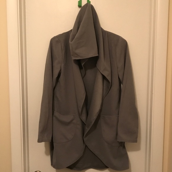 NWT grey hooded fleece wrap jacket - Picture 2 of 5