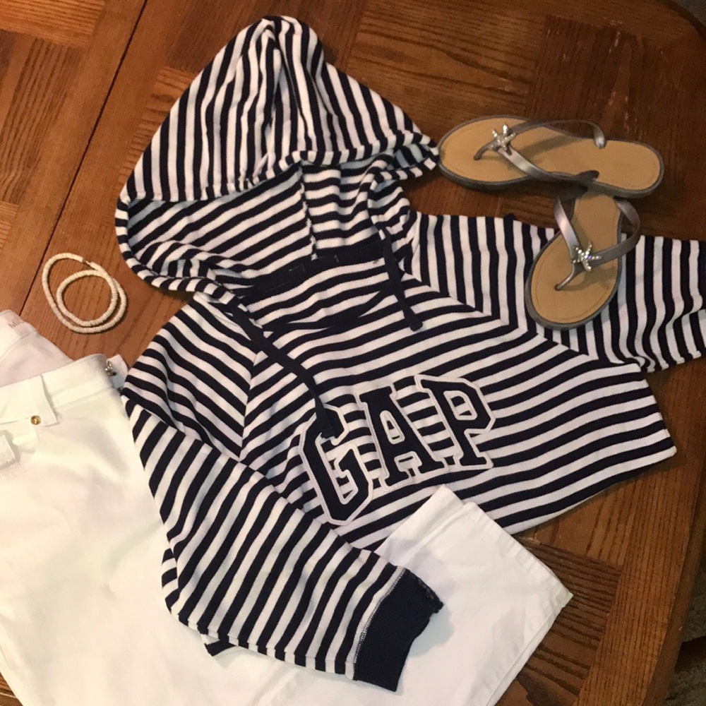 GAP Navy Stripe Logo hooded sweatshirt 3/4 sleeve