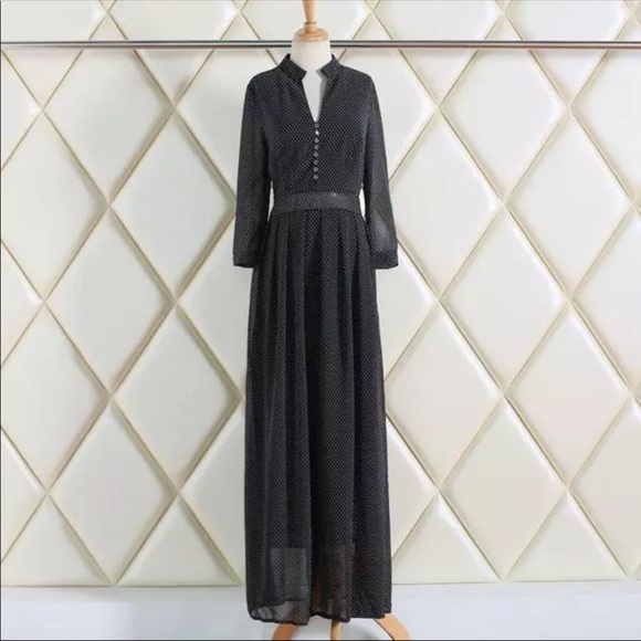 Dress - Picture 1 of 4