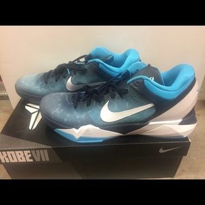 NEW Nike Kobe 7 Sharks size 13