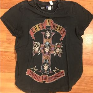 H&M divided Guns and Roses shirt