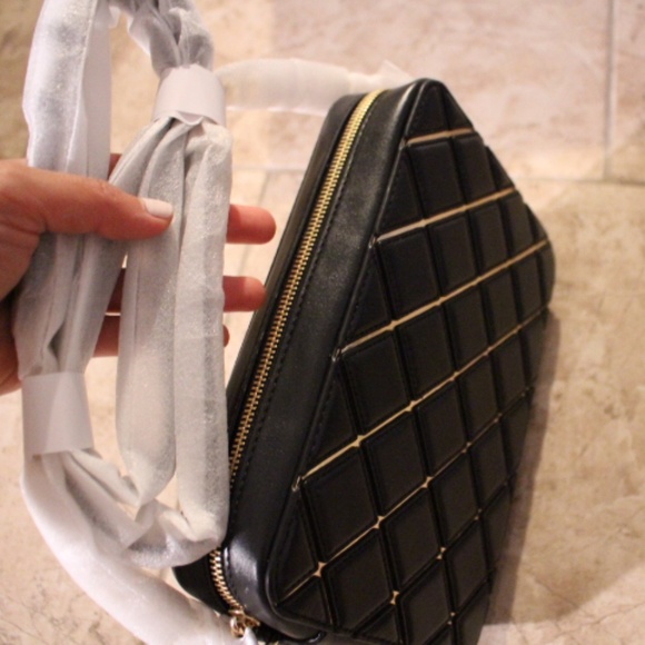 Last chance! MK Jet Set Quilted Leather Crossbody - Picture 2 of 8