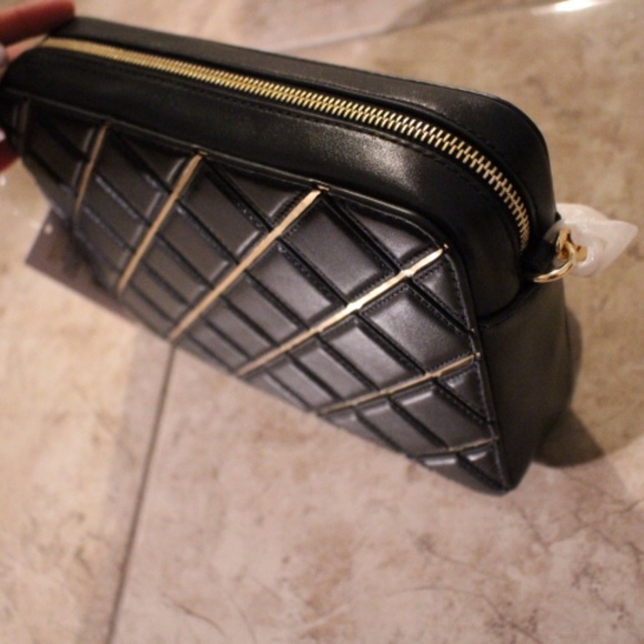 Last chance! MK Jet Set Quilted Leather Crossbody - Picture 8 of 8