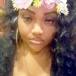 Meet your Posher, Aja