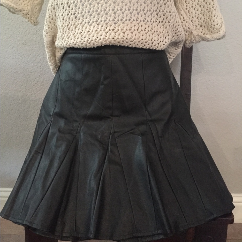 Black vegan leather pleated skirt