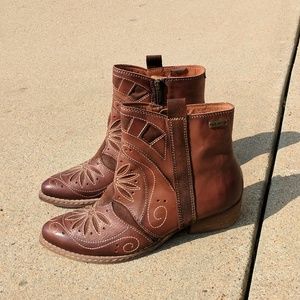 **Made in Spain** Pikolinos Western Booties/37