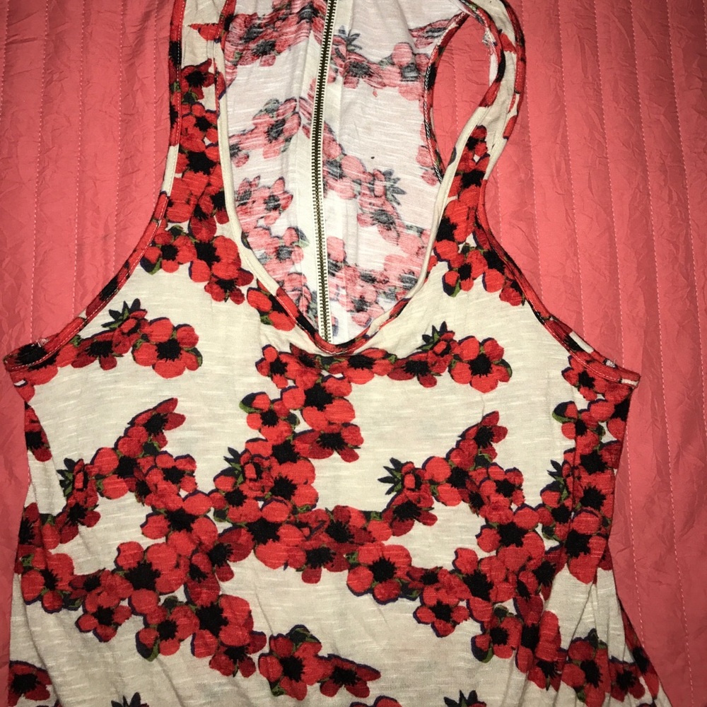 Floral tank zip back size M