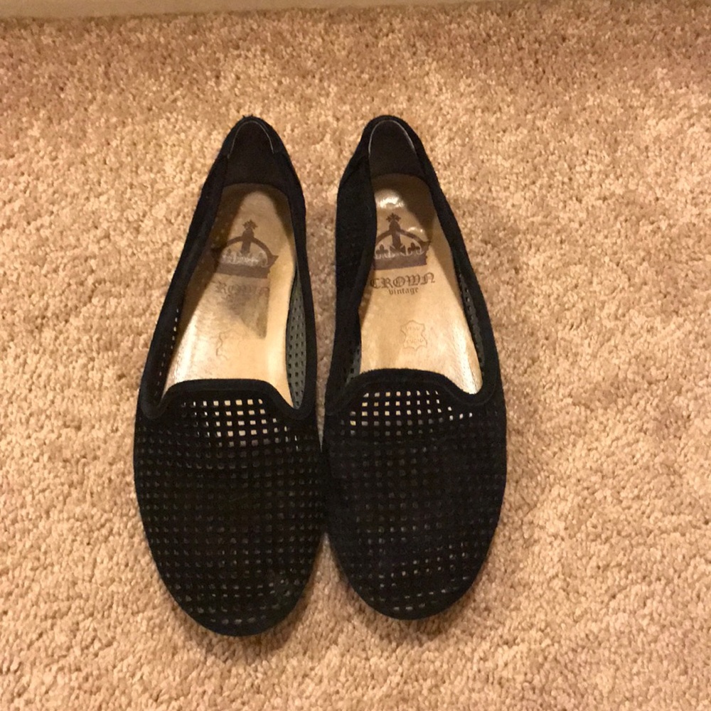 Black flats