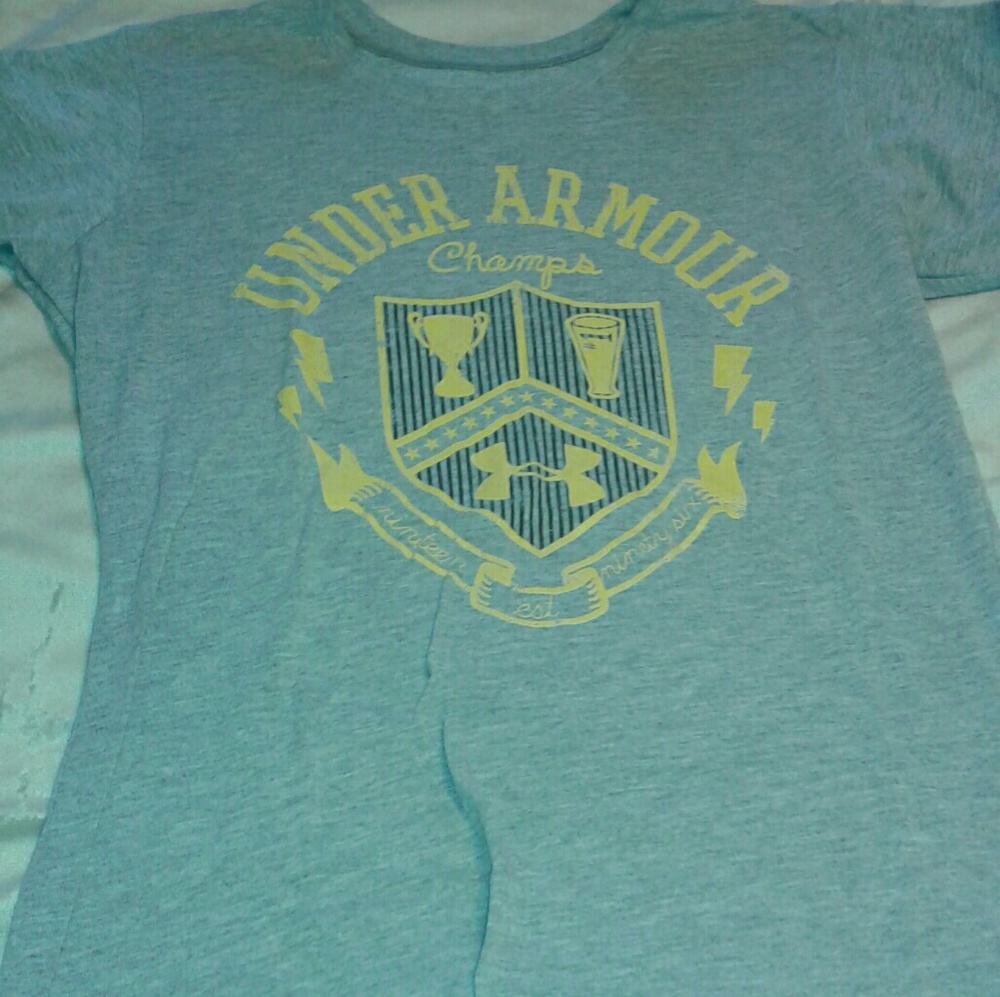 Under armour large euc logo tee shirt grey yellow