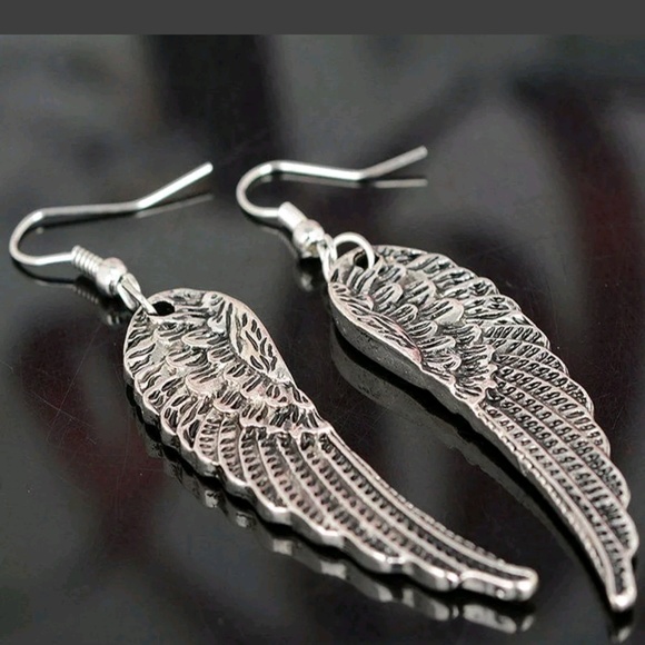 Angel 😇 Wings Earrings - Picture 2 of 4