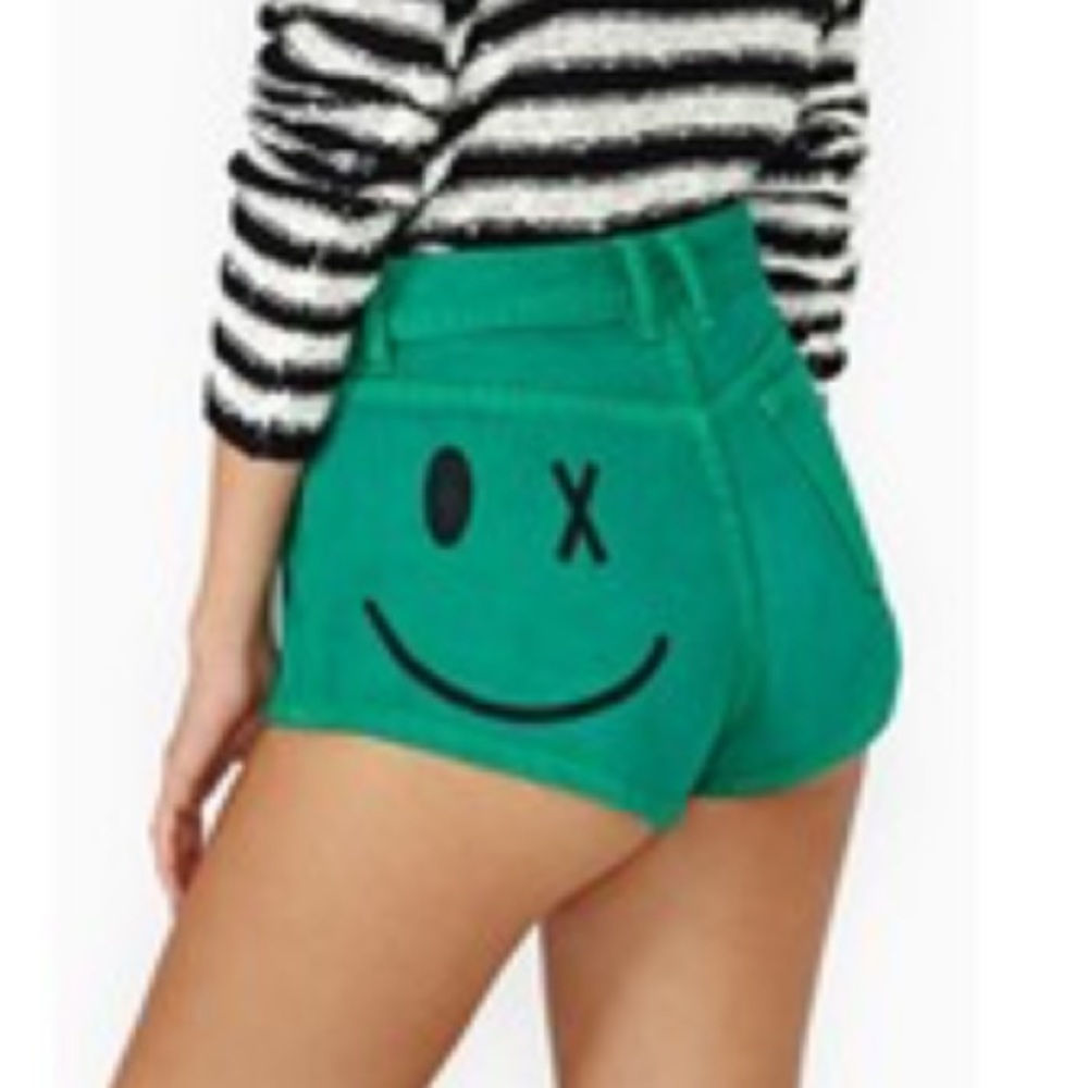 BNWT Bitching & Junkfood  smiley  shorts 💚💚💚