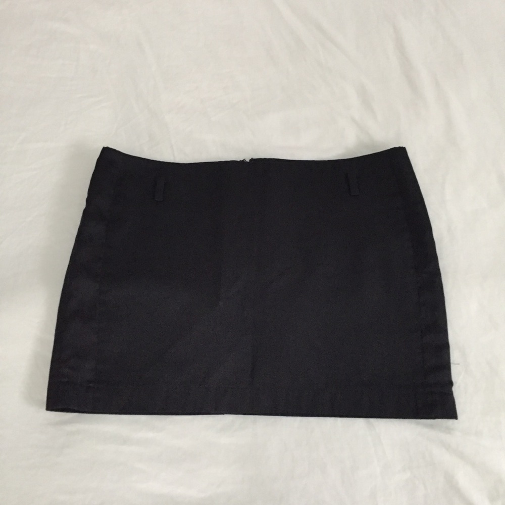 Uniqlo Black Mini Skirt with Back Zipper