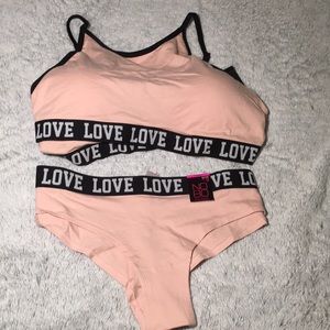 Bra and panty set