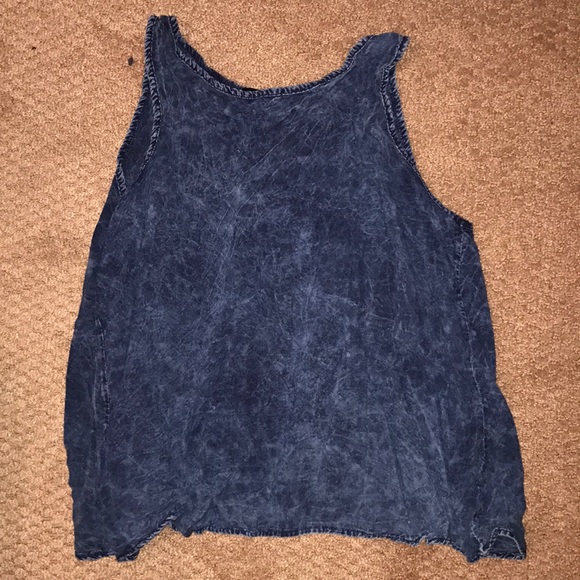 Open back flowy Tank - Picture 1 of 2