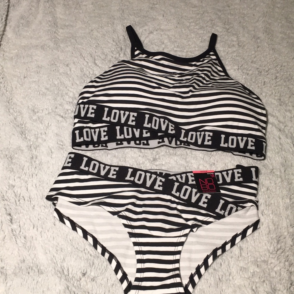 Bra and panty set