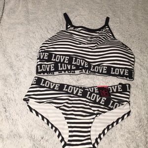 Bra and panty set