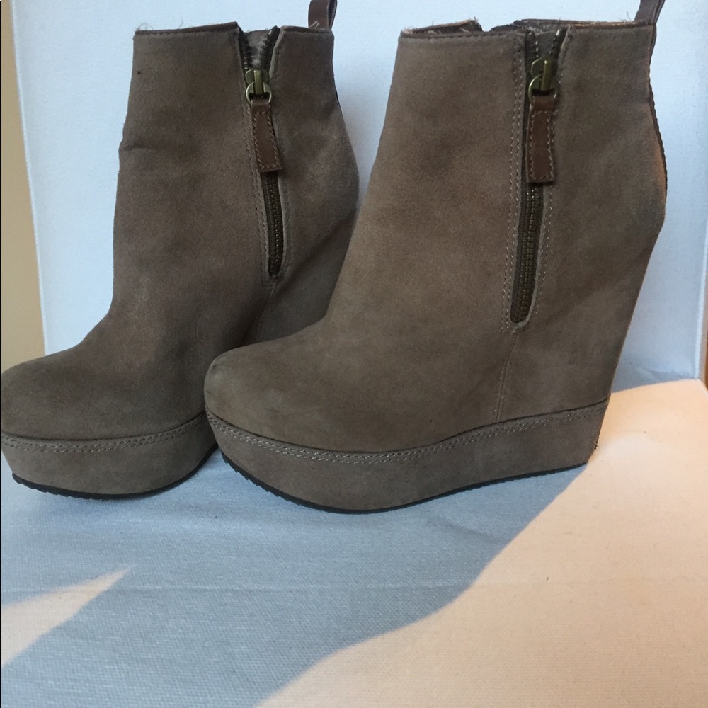Tan suede wedged booties