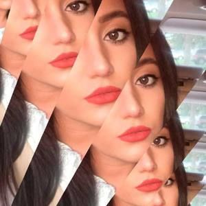 Meet your Posher, Maya