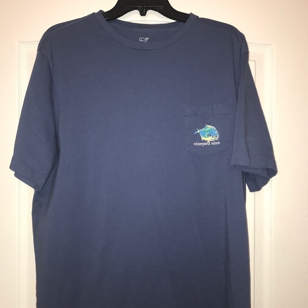 Vineyard Vines t-shirt