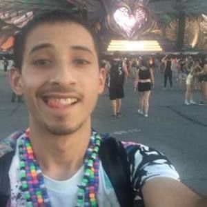 Meet your Posher, Ernesto