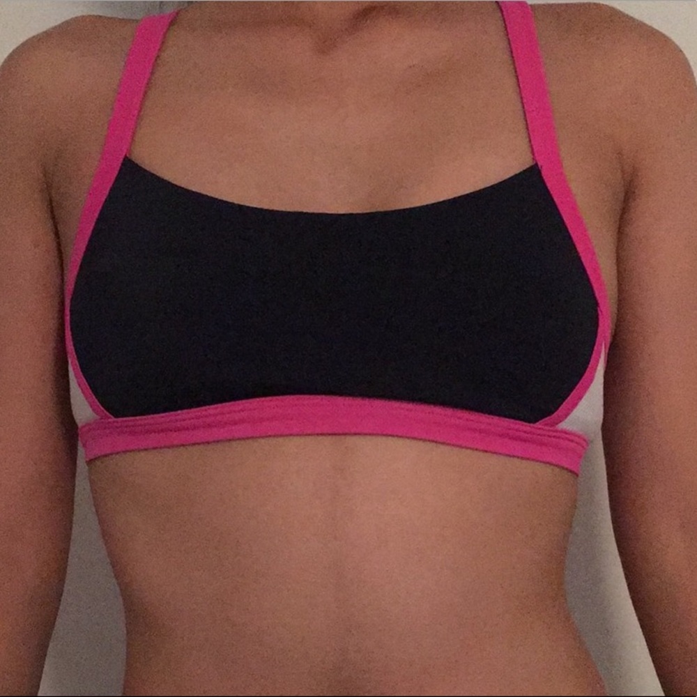 Gilly Hicks Sports Bra