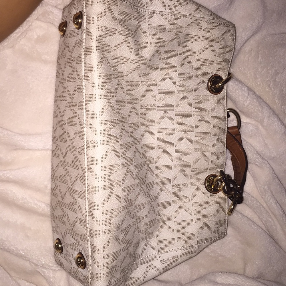 Michael kors purse