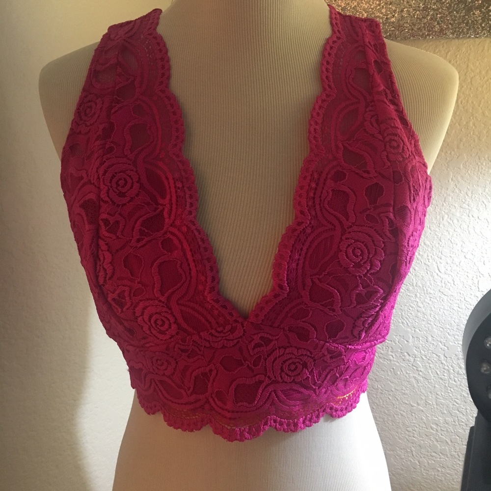 Bebe fuchsia lace top