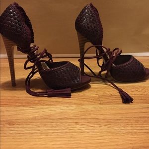 Maroon Shoe Dazzle Heels (Size 7.5)