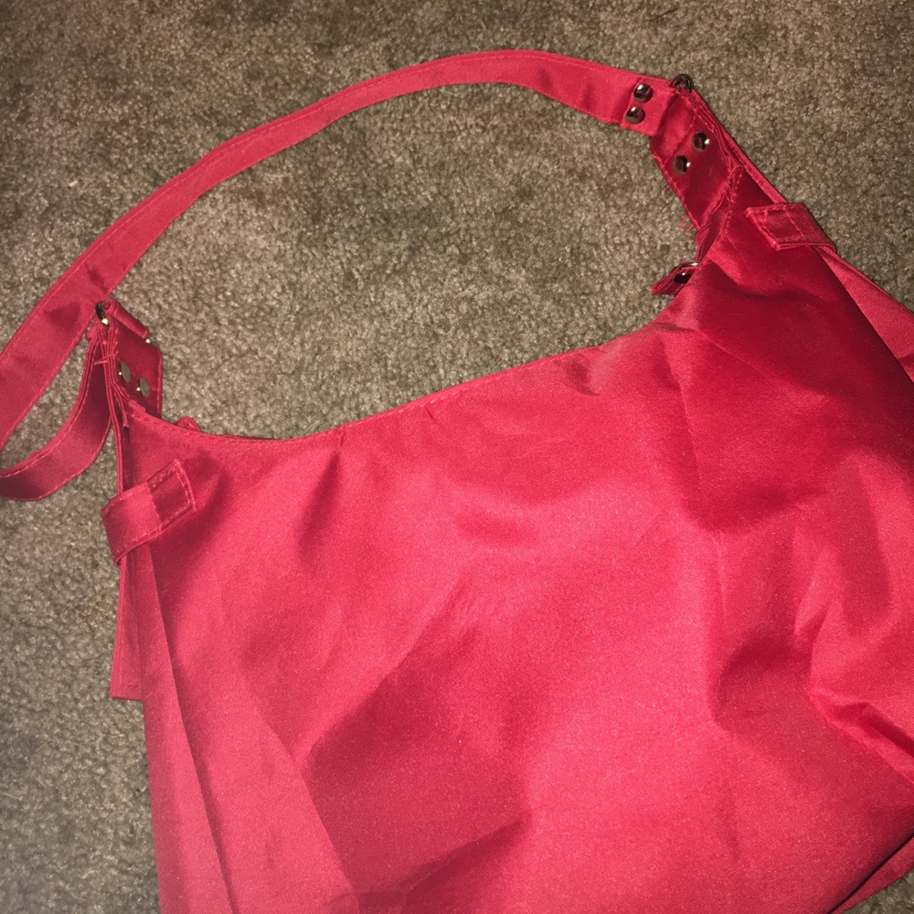 Red purse - Picture 2 of 2