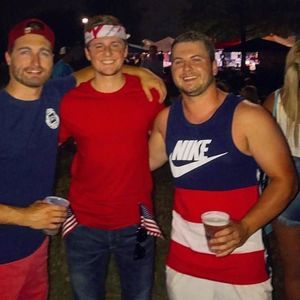 Meet your Posher, Adam