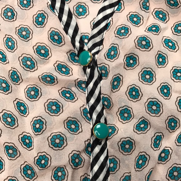 🥳 Juicy Couture Shirt - Picture 3 of 4