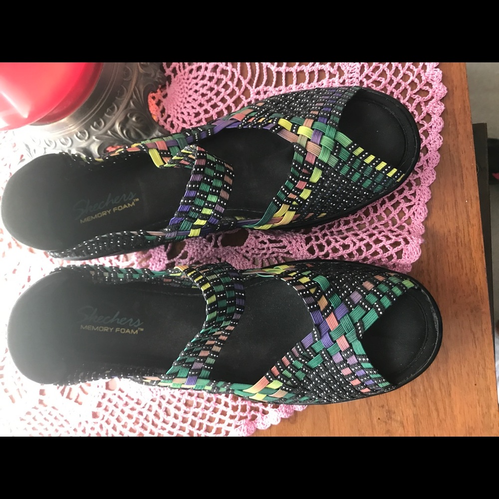 Sketchers memory foam multi colored shoes