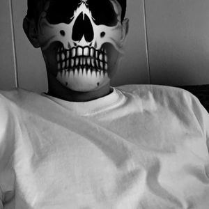 Meet your Posher, Alvaro